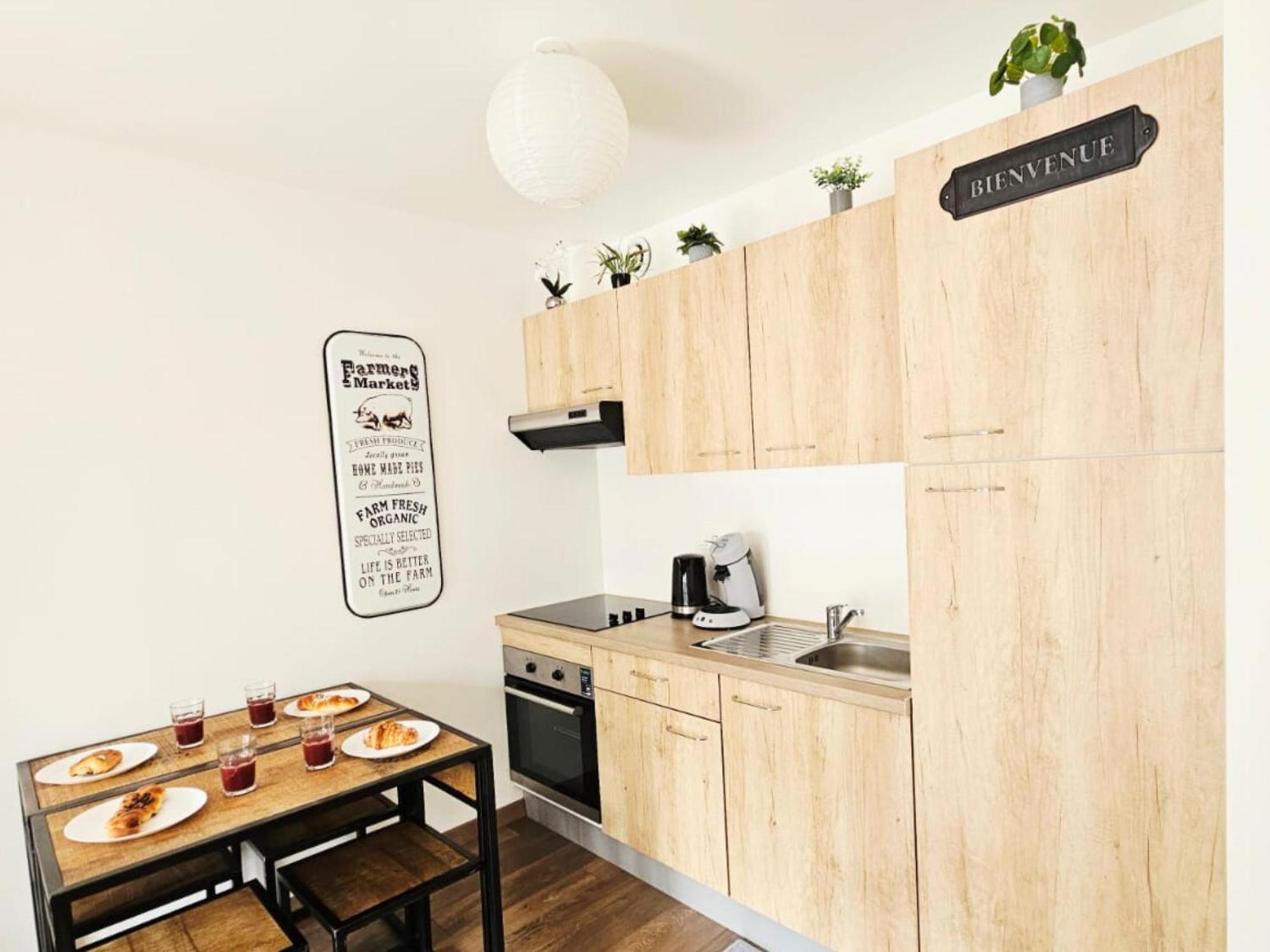 Passage Secret - Ideal Pro, Couples, Familles & Amis - Le Calme En Hypercentre - Wifi Haut Debit - Netflix - Machine A Laver - Gare, Cathedrale, Commerces, Restaurants & Transports En Commun A Moins De 10 Minutes A Pied Reims Exterior foto